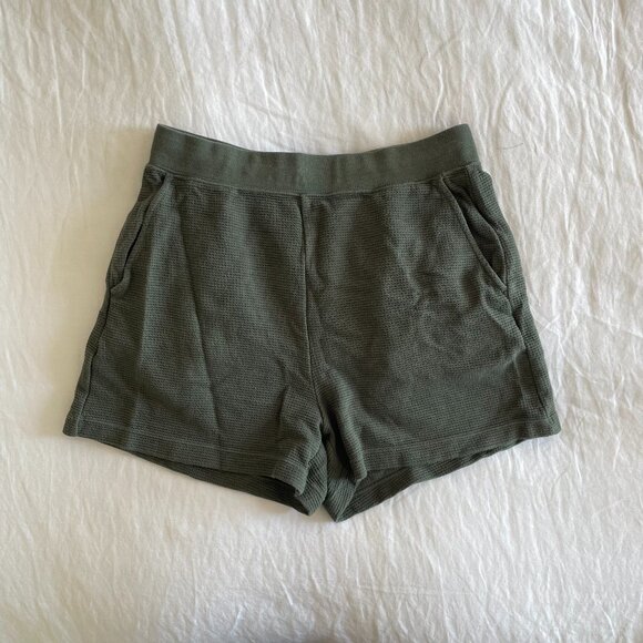 Uniqlo Olive Waffle Shorts (sz XS) - Picture 2 of 5